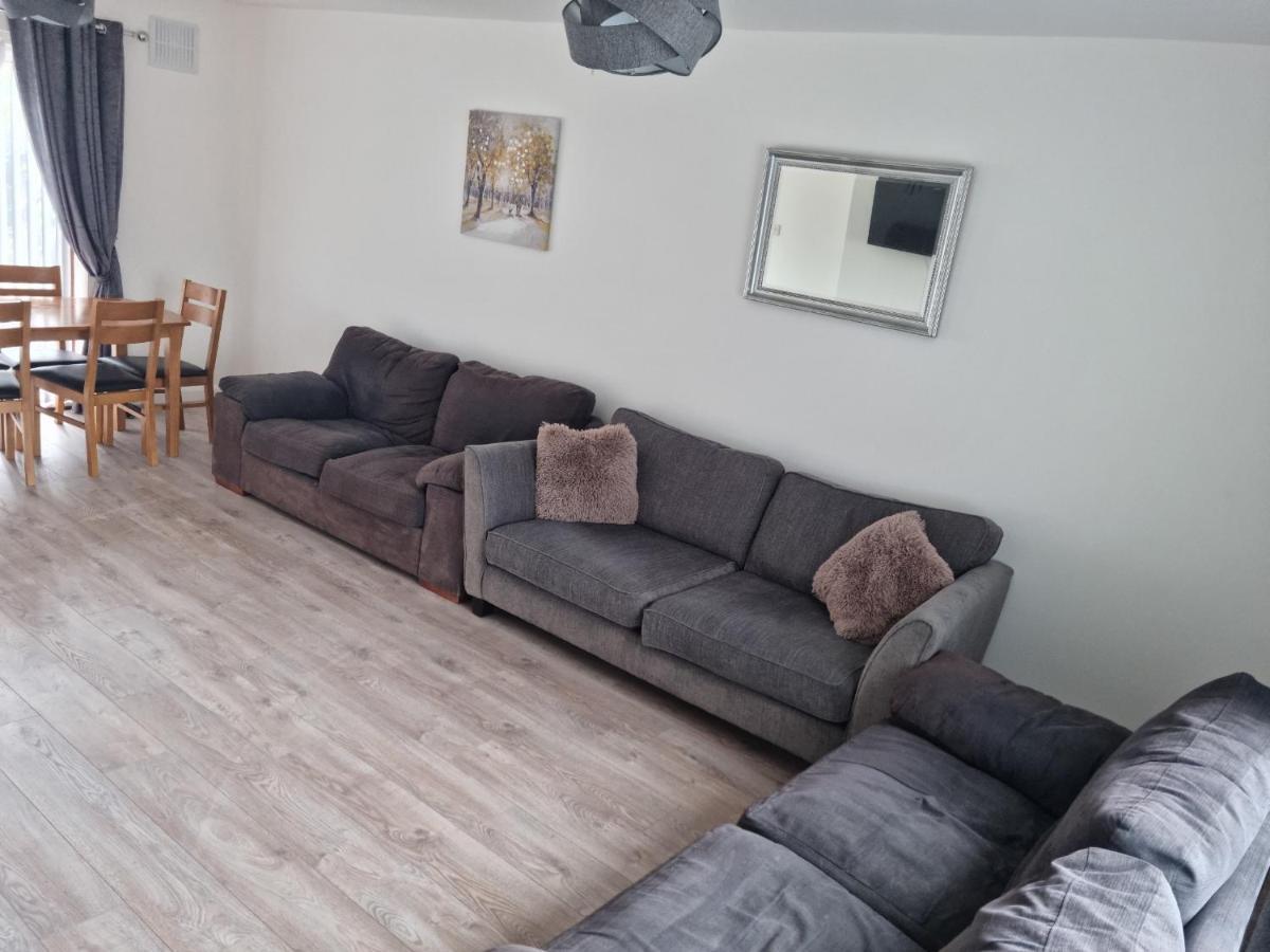 3 Bedroom House-Ellesmere Port Esterno foto