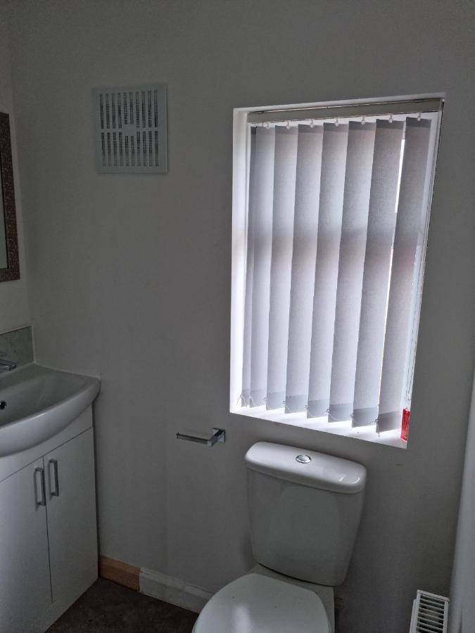 3 Bedroom House-Ellesmere Port Esterno foto